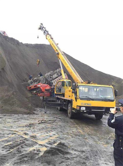 万州区上犹道路救援